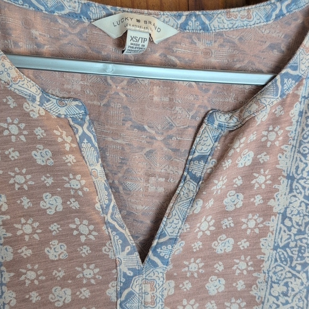 Lucky Brand Women's Printed V Neck Tank Top Sz XS Boho Sleeveless - Picture 2 of 4